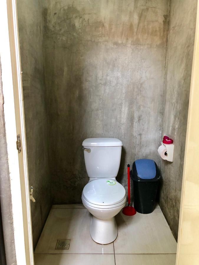 Lionfish Backpackers Malapascua (Adults Only) Hostel Ngoại thất bức ảnh