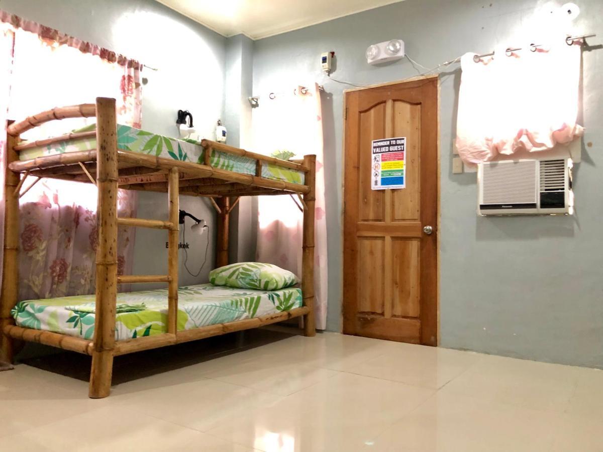 Lionfish Backpackers Malapascua (Adults Only) Hostel Ngoại thất bức ảnh